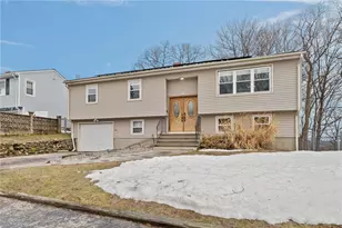 46 Harrison St, Johnston, RI 02919 - Photo 3