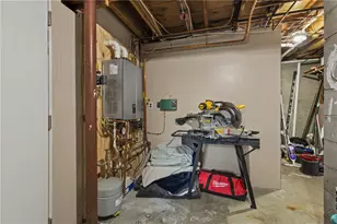 46 Harrison St, Johnston, RI 02919 - Photo 33