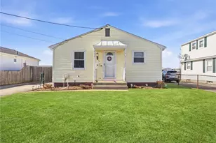 76 Lake St, Pawtucket, RI 02860 - Photo 1