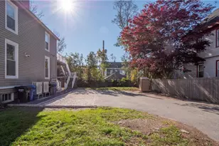 8 Pleasant St, Newport, RI 02840 - Photo 3