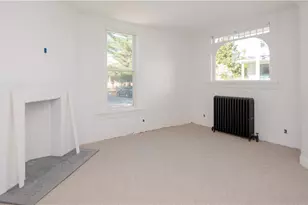 8 Pleasant St, Newport, RI 02840 - Photo 31