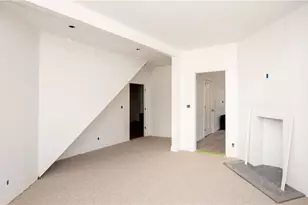 8 Pleasant St, Newport, RI 02840 - Photo 29