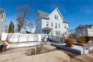 34 Tweed St, Pawtucket, RI 02861 - Photo 3