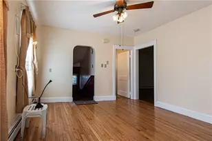 34 Tweed St, Pawtucket, RI 02861 - Photo 7