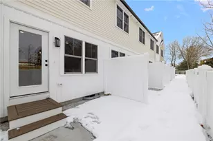 2907 Post Rd, Warwick, RI 02886 - Photo 31