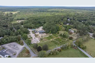 47 Tuckertown Road, South Kingstown, RI 02879 - Photo 3