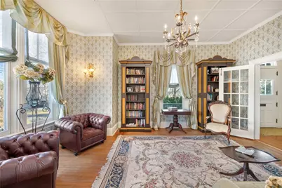 287 Gibbs Avenue, Newport, RI 02840 - Photo 5