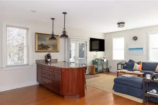 31 Edward St, Newport, RI 02840 - Photo 9