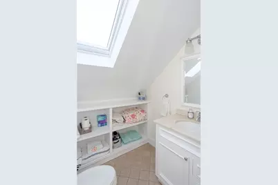 31 Edward Street, Newport, RI 02840 - Photo 23