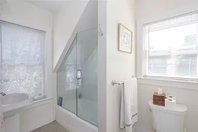 31 Edward Street, Newport, RI 02840 - Photo 19