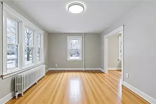 70 Whittier Rd, Pawtucket, RI 02861 - Photo 7