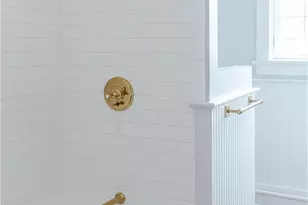 71 Pope St, Newport, RI 02840 - Photo 29