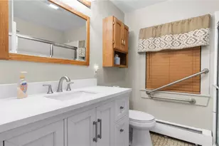 1533 E Main Rd, Portsmouth, RI 02871 - Photo 21