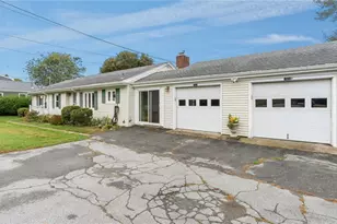 1533 E Main Rd, Portsmouth, RI 02871 - Photo 3