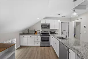 5 Hill St, Smithfield, RI 02917 - Photo 1