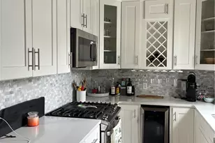 45 Ayrault St, Newport, RI 02840 - Photo 5