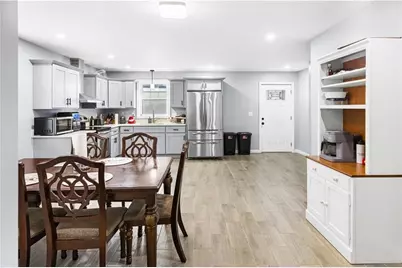 872 Branch Avenue, Providence, RI 02904 - Photo 9