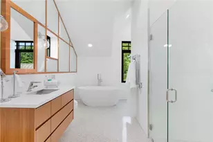 82 Nonquit Ln, Tiverton, RI 02878 - Photo 29