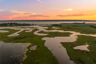 82 Nonquit Ln, Tiverton, RI 02878 - Photo 7