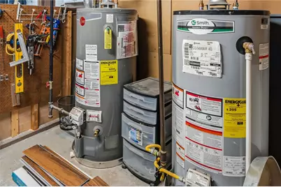 372 Cumberland Hill Road, Woonsocket, RI 02895 - Photo 49