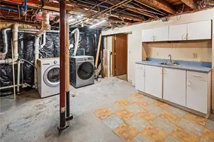 372 Cumberland Hill Rd, Woonsocket, RI 02895 - Photo 47