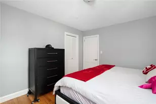 425 Park Ave, Cranston, RI 02910 - Photo 17