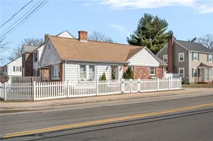 425 Park Ave, Cranston, RI 02910 - Photo 3