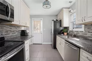 425 Park Ave, Cranston, RI 02910 - Photo 13