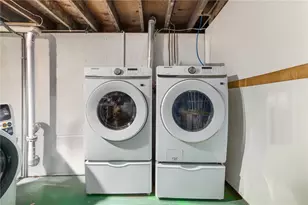 1059 E Shore Rd, Jamestown, RI 02835 - Photo 27