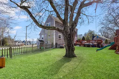 1059 East Shore Road, Jamestown, RI 02835 - Photo 3