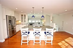 190 Coggeshall Ave, Newport, RI 02840 - Photo 9