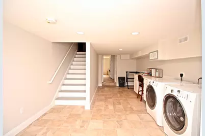 190 Coggeshall Avenue, Newport, RI 02840 - Photo 27