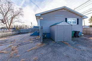 1020 Warwick Ave, Warwick, RI 02888 - Photo 9