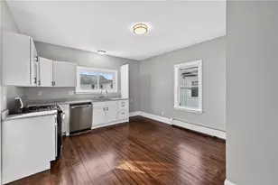 1354 Cranston St, Cranston, RI 02920 - Photo 11