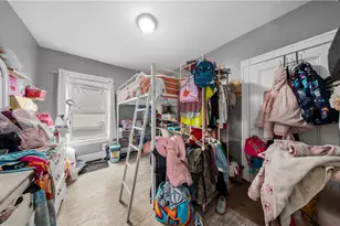 994 Douglas Ave, Providence, RI 02904 - Photo 15