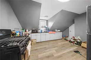 994 Douglas Ave, Providence, RI 02904 - Photo 29