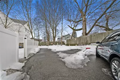 994 Douglas Avenue, Providence, RI 02904 - Photo 39