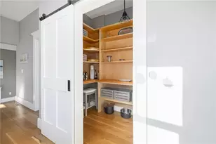 131 Eustis Ave, Newport, RI 02840 - Photo 5