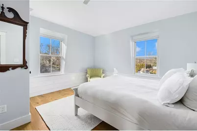 131 Eustis Avenue, Newport, RI 02840 - Photo 33