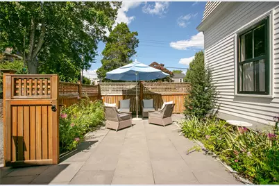 131 Eustis Avenue, Newport, RI 02840 - Photo 43