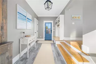 131 Eustis Ave, Newport, RI 02840 - Photo 3