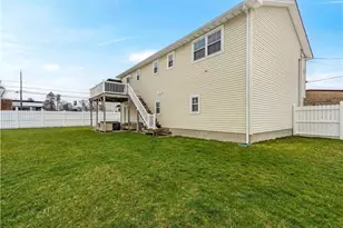 22 Terry St, North Providence, RI 02904 - Photo 3