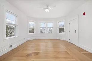 54 Sutton St, Providence, RI 02903 - Photo 5