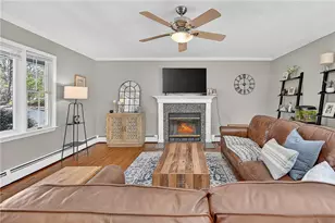 1340 Hope Rd, Cranston, RI 02831 - Photo 23