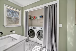 1340 Hope Rd, Cranston, RI 02831 - Photo 27