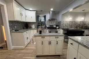 10 Spooner St, Providence, RI 02907 - Photo 19