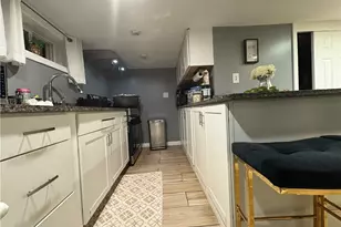 10 Spooner St, Providence, RI 02907 - Photo 29