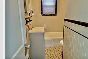 18 Dunnell Ave, Pawtucket, RI 02860 - Photo 9