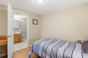 45 Gilbert Stuart Dr, Warwick, RI 02818 - Photo 39