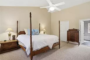 45 Gilbert Stuart Dr, Warwick, RI 02818 - Photo 27